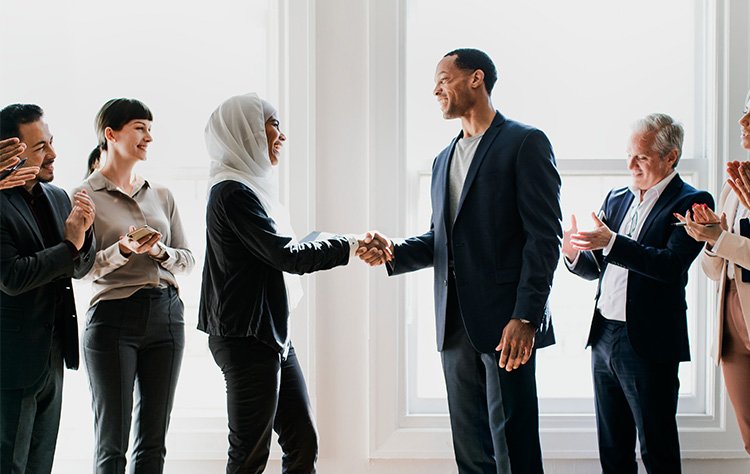 6 Reasons Why Entrepreneurs Choose Dubai for Business Reasons Why Entrepreneurs Choose Dubai for Business