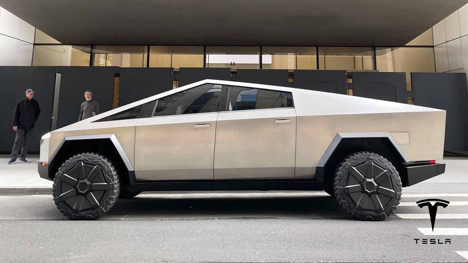 Dubai Police Tesla Cybertruck