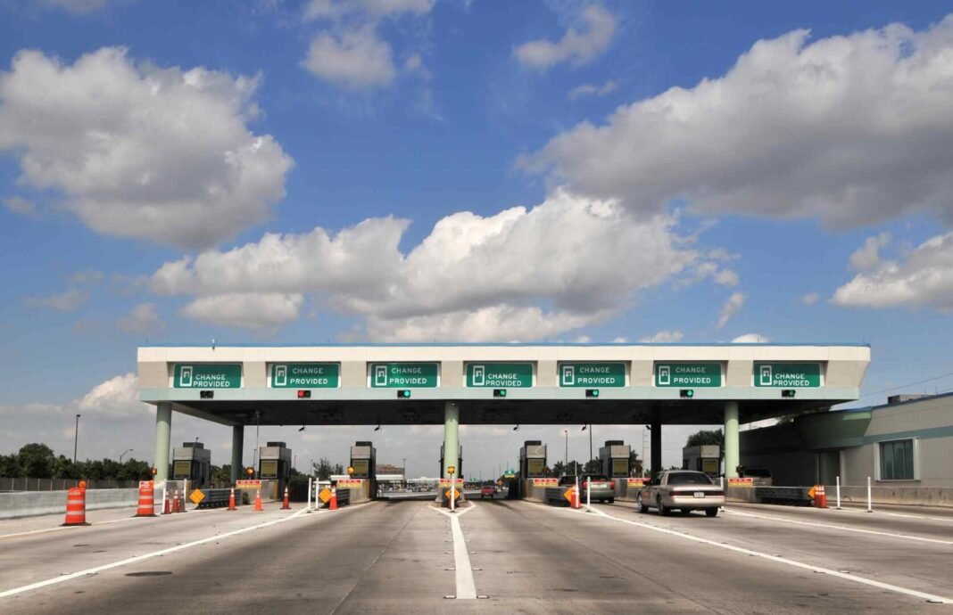 Salik, the Dubai toll-gate operator, has made a profit of Dh822 million The Dubai toll-gate operator