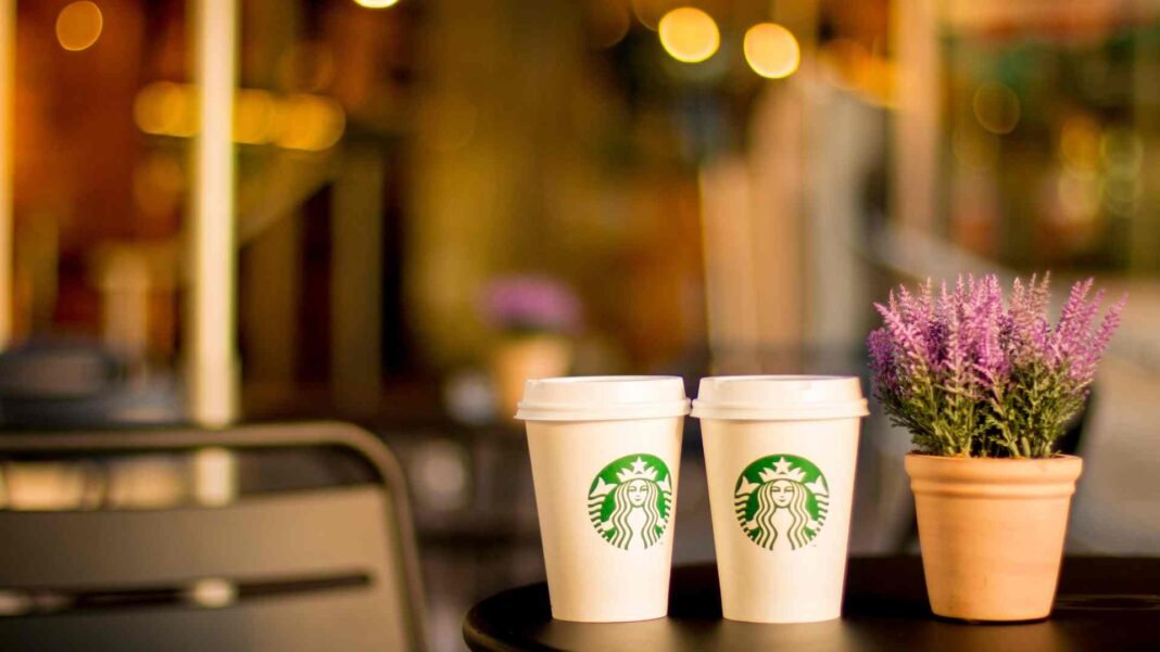 Starbucks Cuts 1,100 Corporate Jobs to Speed Turnaround Starbucks Cuts 1,100 Corporate Jobs