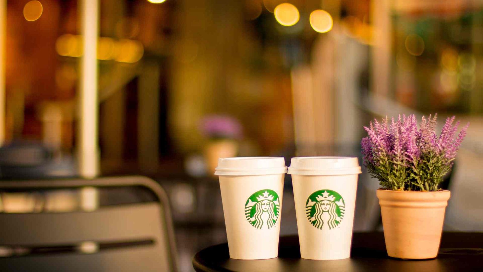 Starbucks Cuts 1,100 Corporate Jobs