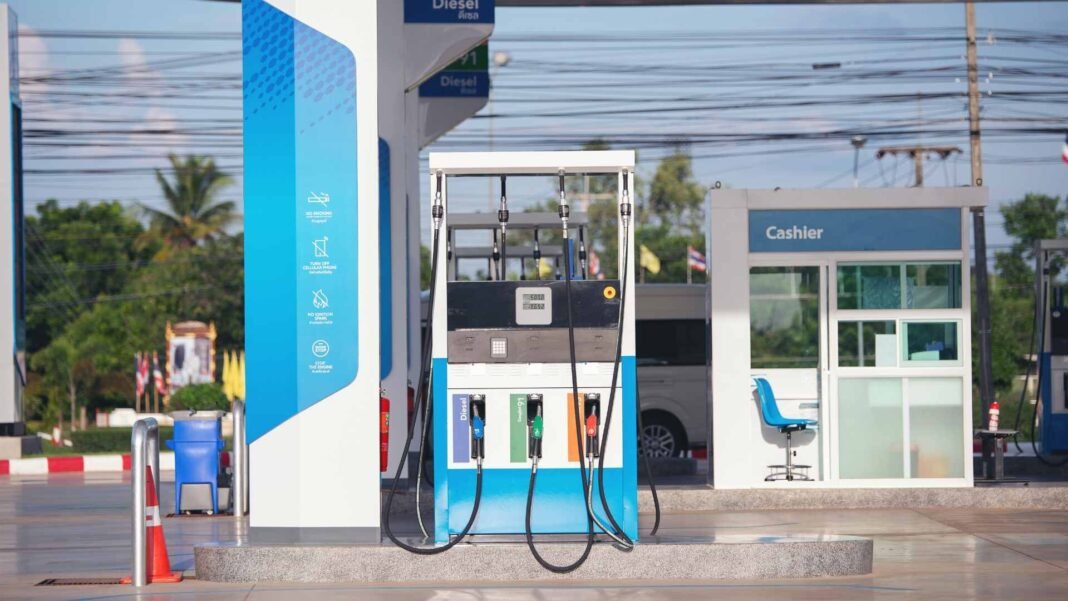 UAE Petrol Prices in April: The Predictions Are In! UAE Petrol Prices in April