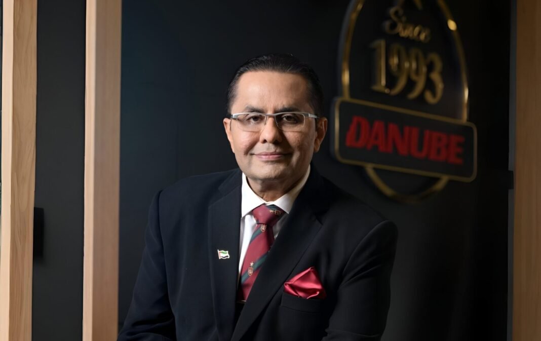 Rags to Riches, A 1% Idea, A 100% Vision. Rizwan Sajan Rags to Riches, A 1% Idea, A 100% Vision. Rizwan Sajan